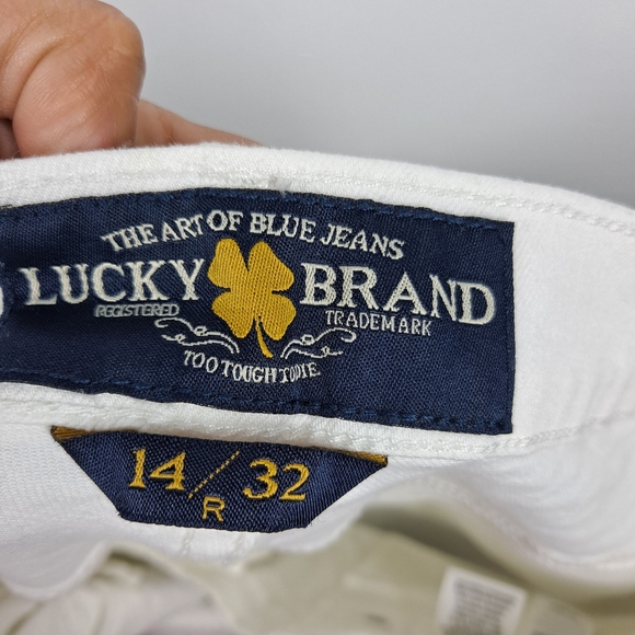 NWT Lucky Brand Brook Straight Mid Rise Slim Fit Distressed white Jeans … - Picture 14 of 16